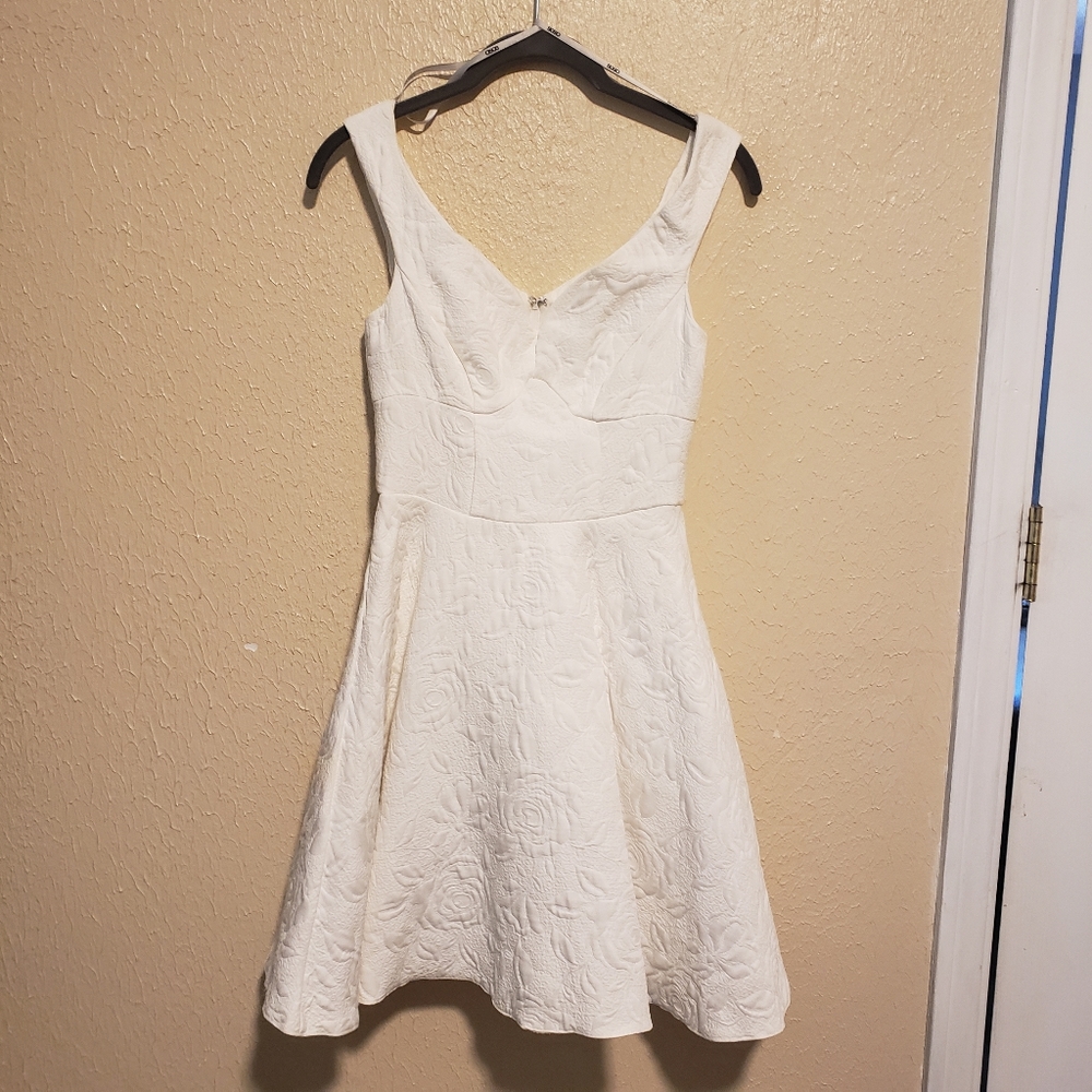 ASOS Quilted Eggshell White Skater Dress Size‎ 2